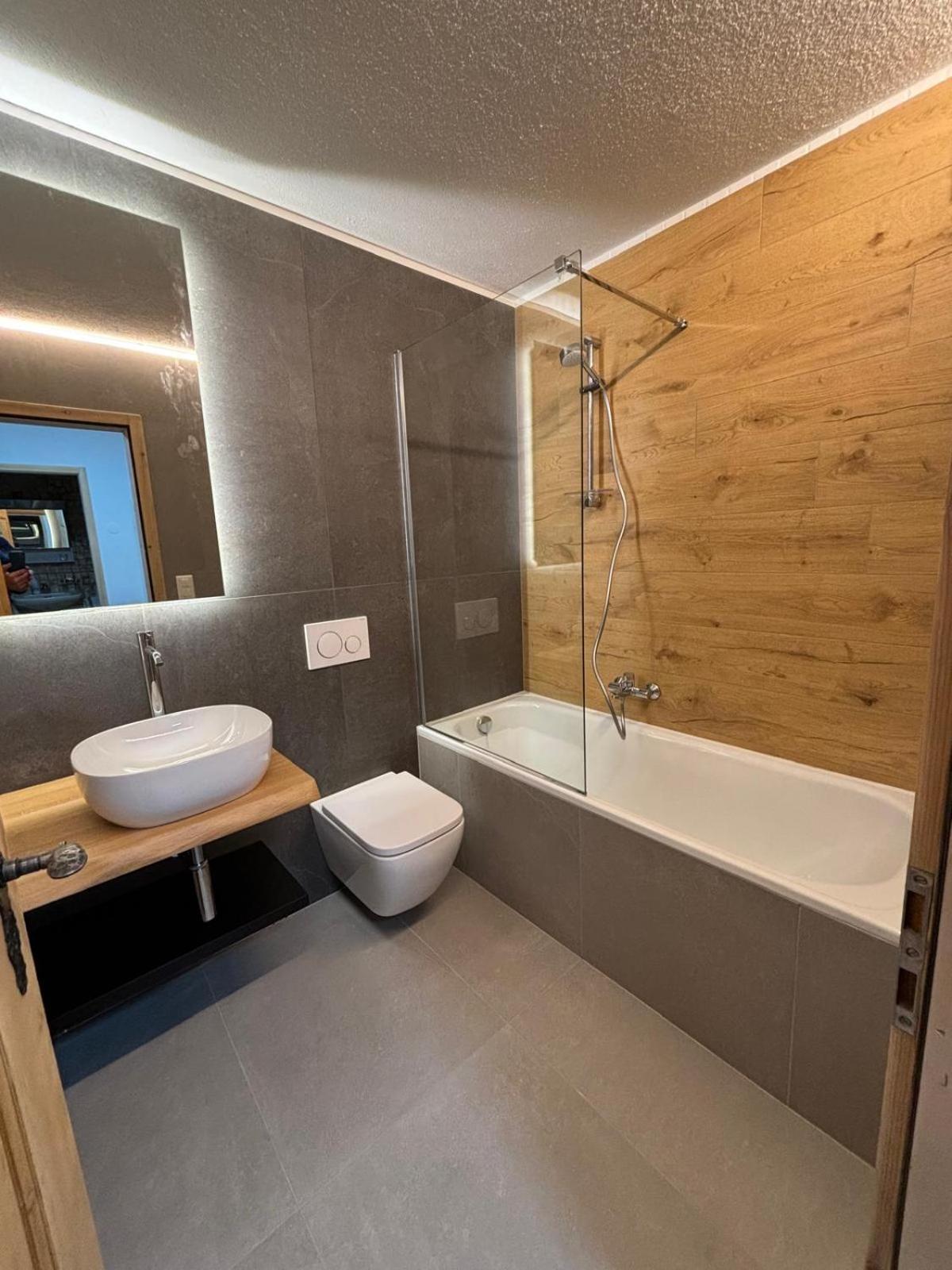 Appartamento Chalet 莱克斯 外观 照片
